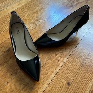 Michael Kors Sara Flex Kitten Heel Pump.